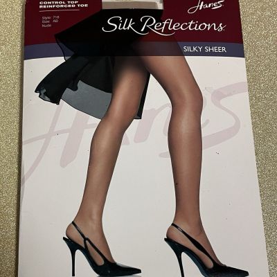 NEW Hanes Silk Reflections pantyhose size AB Silky Sheer Nude 718